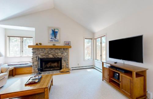 Incline Village House | Family-Friendly Getaway at McCloud 176 with Pool & Hot Tub