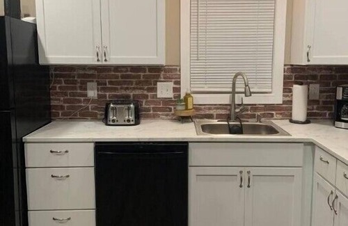 Jerseyville House | Premier McClusky Trail Guesthouse near Jerseyville & Alton