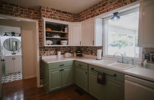 Ooltewah Other | Relax at McDaniel Farmhouse: Pool & Hot Tub Haven