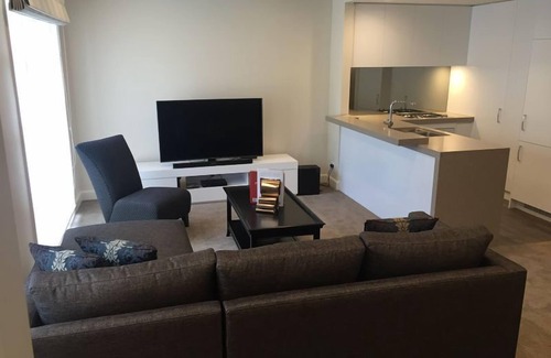 East Melbourne Apartment | Prime Location Near MCG and Rod Laver with Pool Access