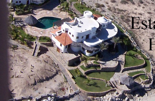 Pescadero House | Beachfront McGann Estate Resort: Two Houses, Sleeps 14