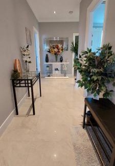 Broken Hill House | McGowen st accommodation