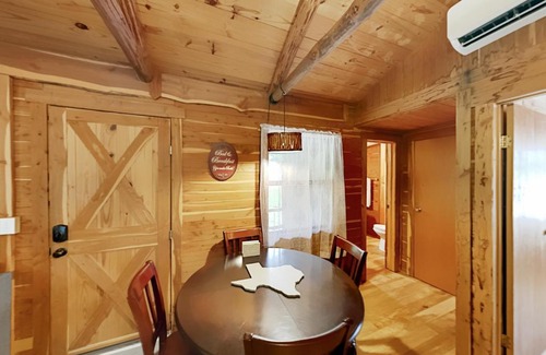 Dripping Springs House | McGregor Dream: Family-Friendly Stay with Kitchen Amenities