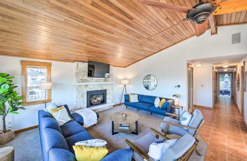Stanwood House | Relax at McKees Beach House with Ocean Views & Hot Tub
