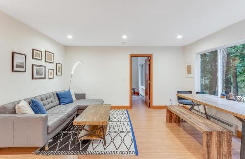 Eastsound House | Relax at McKinnis Hill Cabin - Pet and Child Friendly Retreat