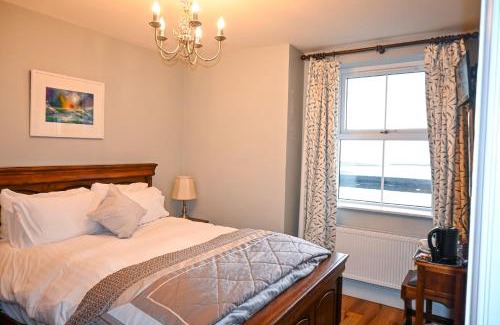 Mulranny House | Seaside Retreat at McLoughlins Of Mulranny - Rated 8.3/10