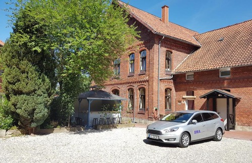 Hildesheim District Apartment | Comfort Apartments: Guest Rated 9/10 for Your Stay