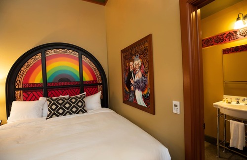 New Tacoma Hotel | Discover McMenamins Elk Temple with Family-Friendly Amenities