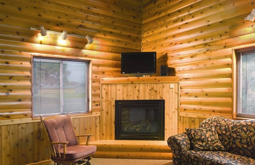 Isle Hotel | McQuoid's Inn and Event Center