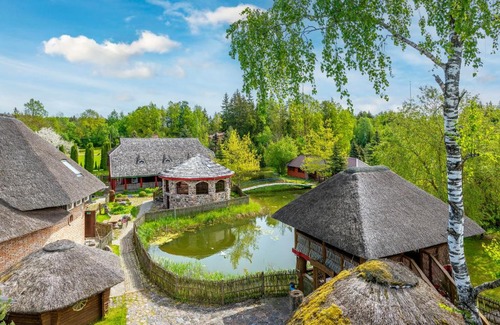 Kurtuvenai Hotel | Discover Meškių dvarkiemis: 4-Star Family-Friendly Retreat