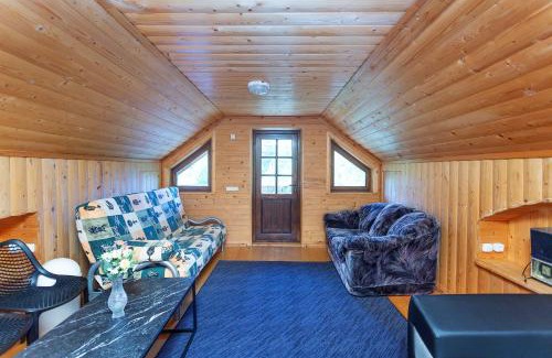 Kurtuvenai House | Family-Friendly Meškiai: Great Reviews Await Your Stay