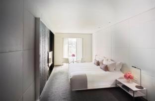 Temple Hotel | Elegant ME London by Melia in Covent Garden - Pet Friendly
