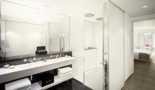 Temple Hotel | Elegant ME London by Melia in Covent Garden - Pet Friendly