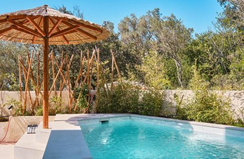 Miholascica Villa | Discover MEACres Sea: Oceanfront Bliss with Top-Rated Comfort