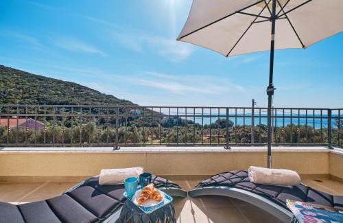 Miholascica Villa | Discover MEACres Sea: Oceanfront Bliss with Top-Rated Comfort