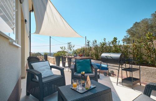 Miholascica Villa | Discover MEACres Sea: Oceanfront Bliss with Top-Rated Comfort