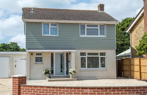Bembridge House | Meadow Drive