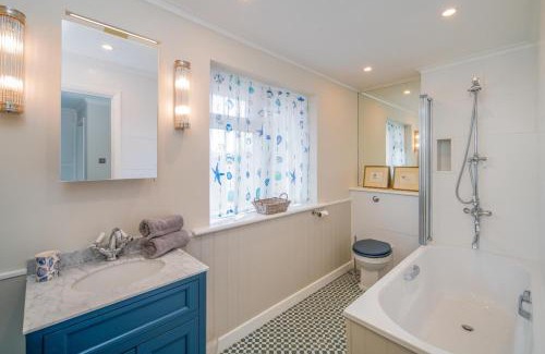 Bembridge House | Meadow Drive