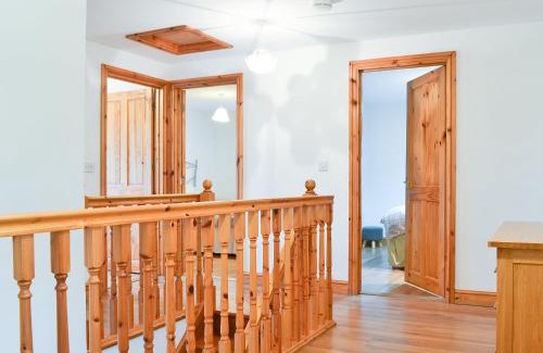 Wigton House | Meadow Lodge: Family and Pet-Friendly Retreat Awaits