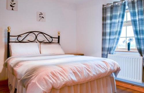 Wigton House | Meadow Lodge: Family and Pet-Friendly Retreat Awaits