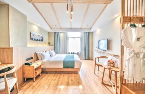 Jiaojiang Hotel | Budget-Friendly Stay at Meadow Lodge Hotel Taizhou