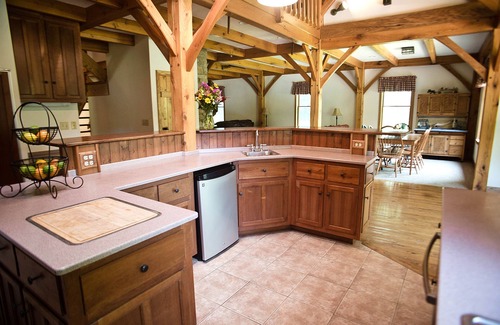 Herman House | Meadow Rock Farm: Spacious 6BR Retreat for Up to 20 Guests