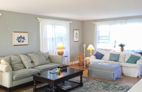 Nantucket Town House | Discover Meadow's End: Family-Friendly 4-Star Retreat
