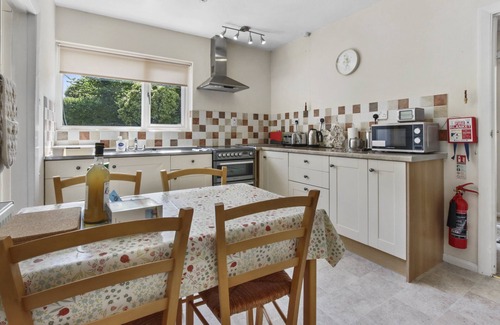 Blue Anchor Cottage | Top-Rated Meadow View Hotel in Blue Anchor with Breakfast