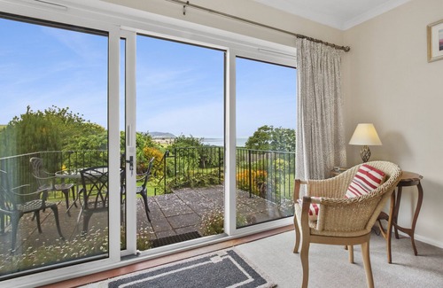 Blue Anchor Cottage | Top-Rated Meadow View Hotel in Blue Anchor with Breakfast