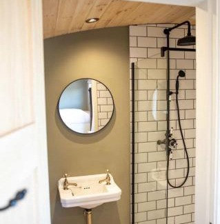 Foolow House | Pet-Friendly Meadow View - Bottom Cabin with Top Ratings