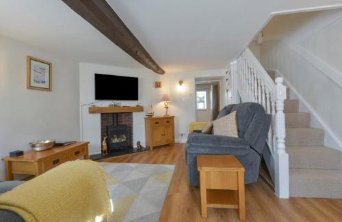 Lympstone House | Pet-Friendly Meadow View Cottage with Outstanding Guest Rating