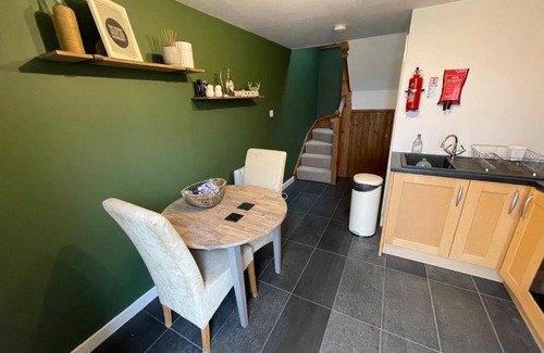 Coleford House | Comfortable Meadow View @ Glebe Barn - Rated 9/10, Family Friendly