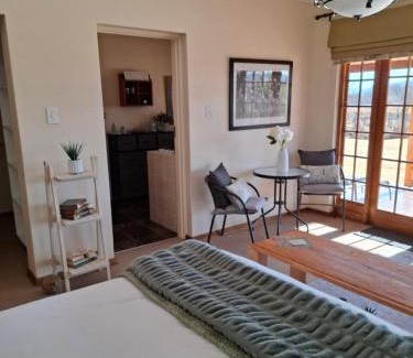 Wakkerstroom House | Meadow View Guest Room