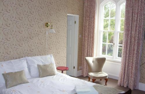 Ambleside Bed & Breakfast | Family-Friendly Retreat at Meadowbank - Rated 9/10 by Guests