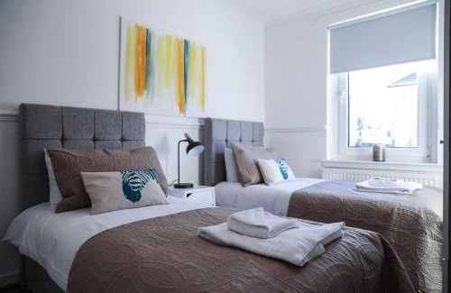 Wishaw Apartment | Pet and Child Friendly Stays at Meadowburn View Hotel
