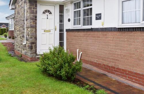 Ryton House | Meadowfield View: Family & Pet-Friendly Retreat with High Ratings