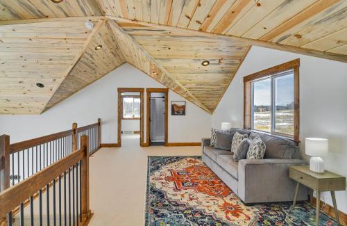 Indian Mountain House | Discover Meadowlark Mountain Club with Rockies Views