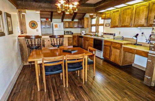 Joseph House | Meadowlark: 10/10 Rated, Pet & Child Friendly Stay
