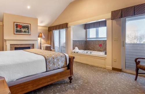 Ogunquit Hotel | Relax at Meadowmere Resort with Oceanfront Views & Spa