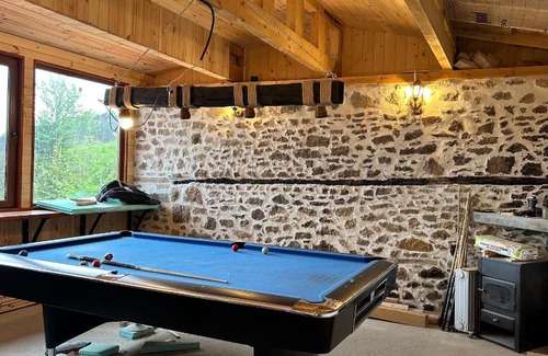Polkovnik Serafimovo House | Relax at Meadows in the Mountains: Family-Friendly Villa