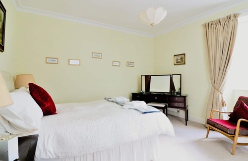 Coupar Angus Cottage | Experience Meadowside Farm: Family-Friendly Retreat Awaits