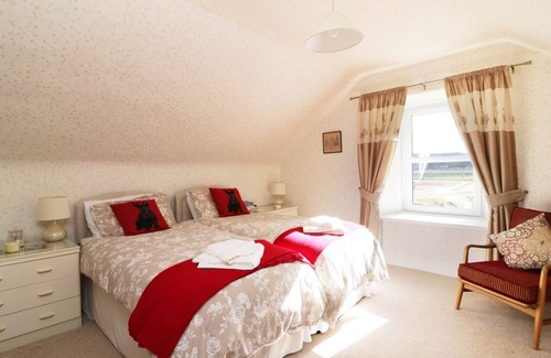 Coupar Angus Cottage | Experience Meadowside Farm: Family-Friendly Retreat Awaits