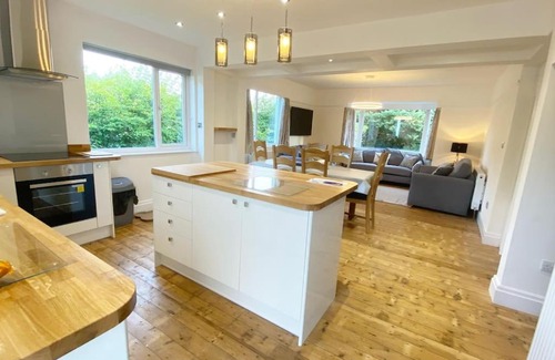 Troutbeck Bridge House | Relax at Meadowside, Troutbeck Bridge with Spa & Pool Access