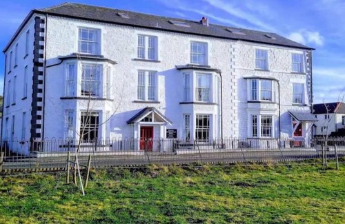 Llanrwst Hotel | Meadowsweet Hotel