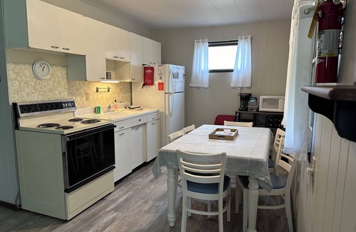 Ephraim Cottage | Cozy Meadowview II at Ephraim Beach - Rated 10/10!
