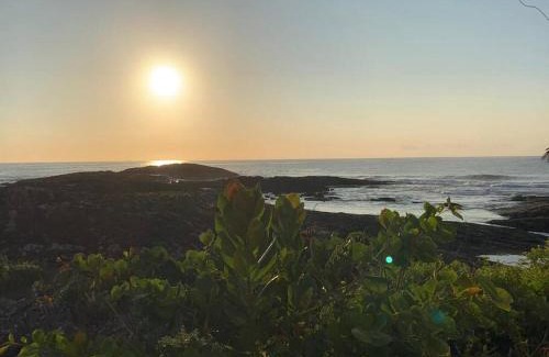 Meaipe House | Beachfront Bliss at Meaipe Beach House with Ocean Views