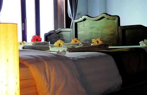 Krong Kaeb Hotel | Relaxing Mealea Resort: Pool, Spa & Family-Friendly Stay