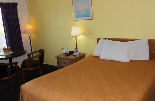 Sandusky Hotel | Budget-Friendly Stay at Mecca Motel Sandusky