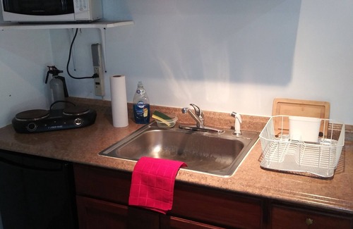 Mechanicsburg Apartment | Private Mechanicsburg Tarzan Hut: Comfort for 1-2 Guests