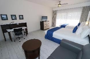 El Medano Ejidal Hotel | Relax at Medano Hotel and Spa with Ocean View Amenities